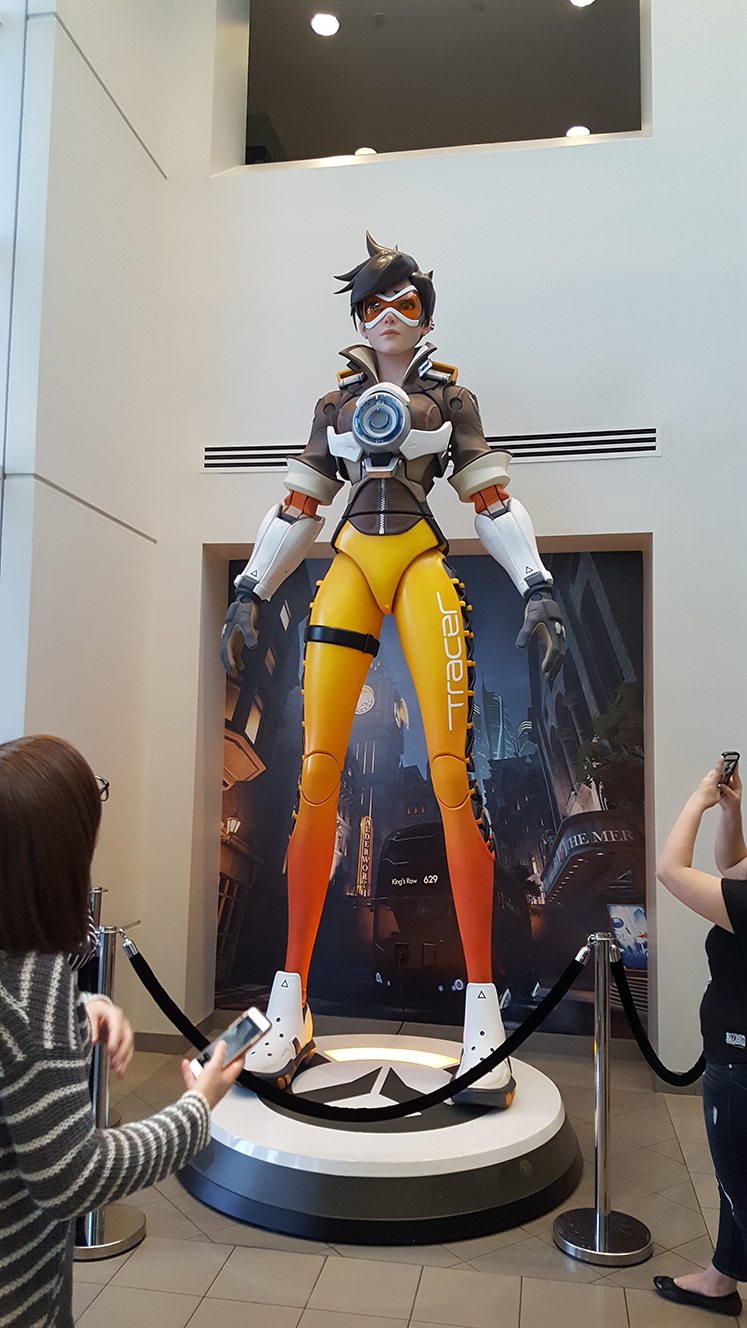 Colossal Tracer